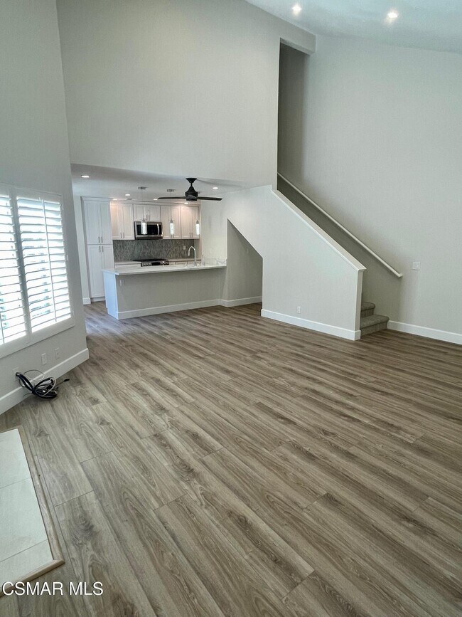 Building Photo - 760 Via Colinas