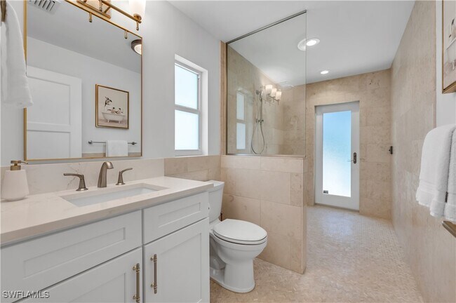 Building Photo - 718 Old Trail Dr