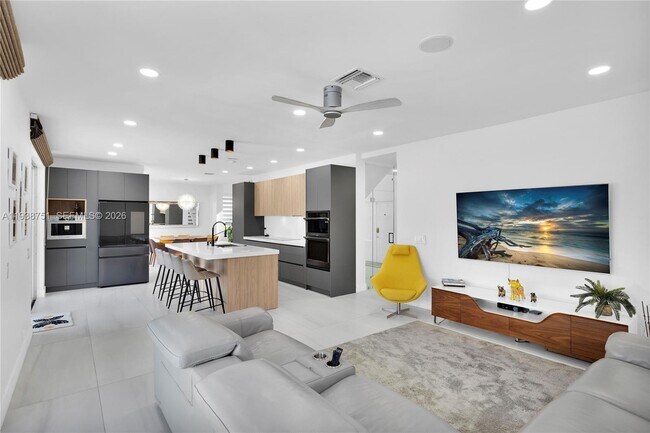 Building Photo - 1176 Cedar Falls Dr