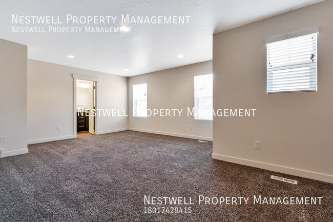 Building Photo - Lovely 4-bed Townhome in Lehi
