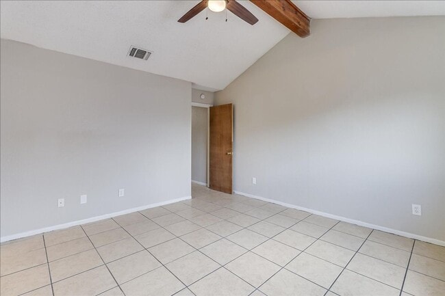Building Photo - 11205 Willowood Creek Dr