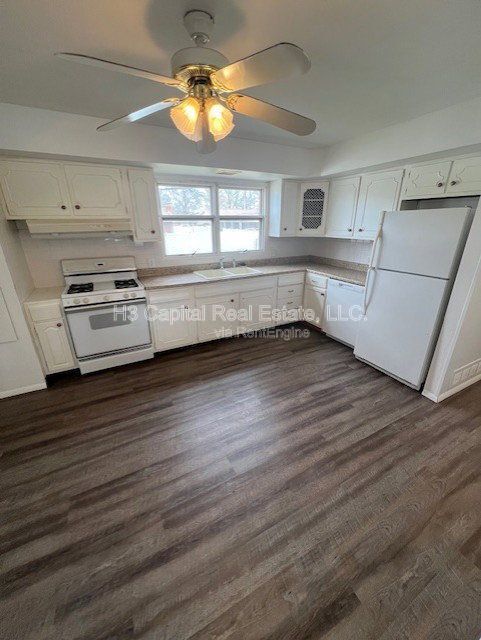 Building Photo - 2349 Clark Ave