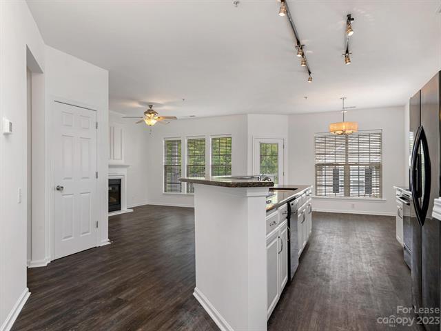 Building Photo - 3264 Margellina Dr