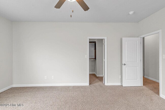 Building Photo - 305 Otis Cv Ln