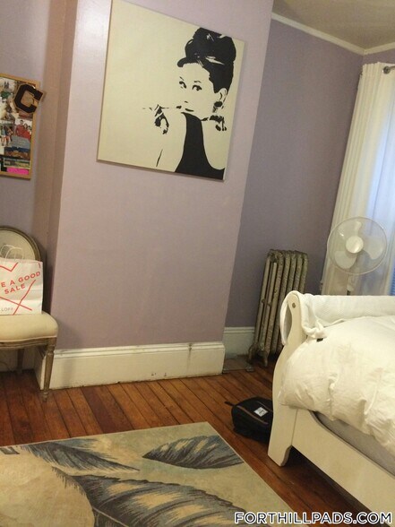 Building Photo - 4 Centre St