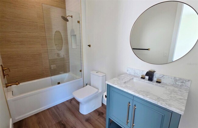 Building Photo - Bold Sarasota Bay Luxury Custom Home, 5 beds/4 baths, Private pool.