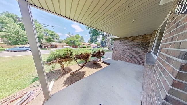 Building Photo - 4675 Holland St