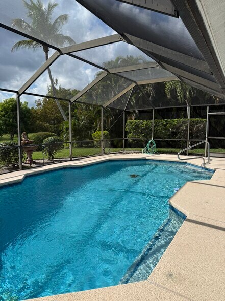 Building Photo - 1998 NE Ginger Ter