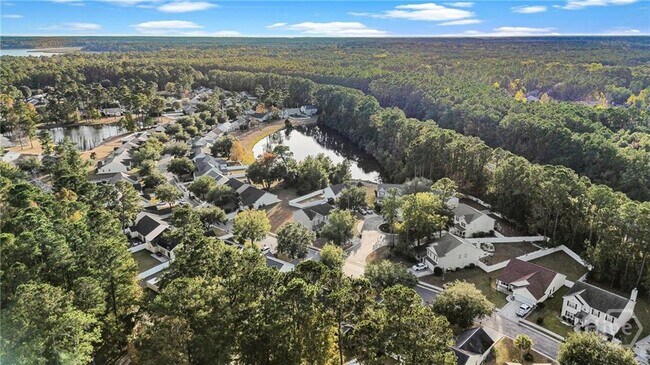 Building Photo - 1596 Longleaf Ct