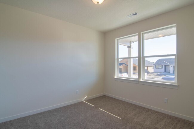 Building Photo - 3 Bed 2 Bath Home @ Pillar Rock Estates. H...