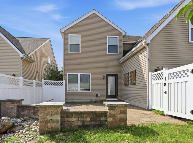 Building Photo - 5940 Meehan Rd