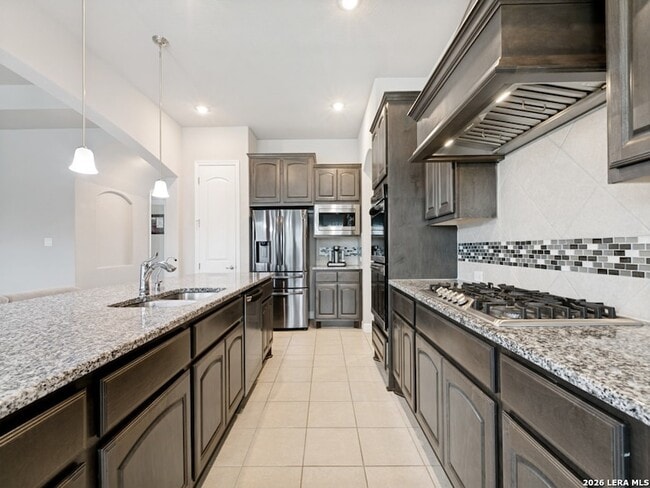 Building Photo - 268 Englewood Ln