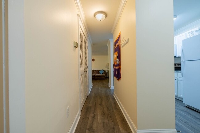 Building Photo - 2 Bedroom at the Woodlands Available NOW