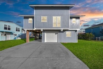 Building Photo - 129 Tarpon St