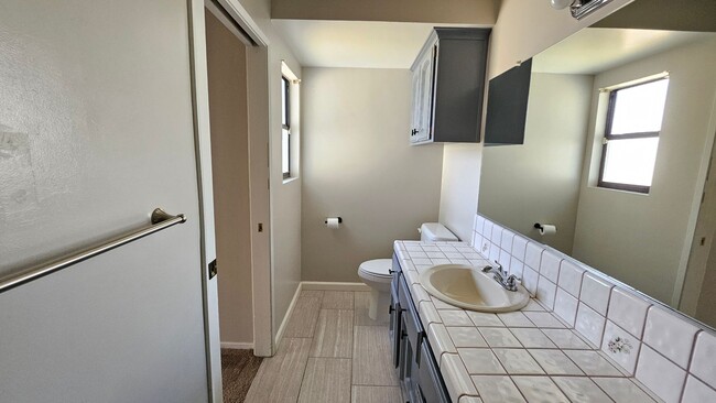 Building Photo - Irene Gem - 3bd & 2bth