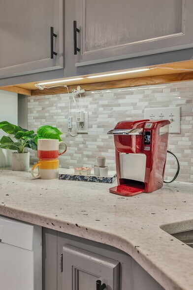 Building Photo - 5906 Prescott Ct