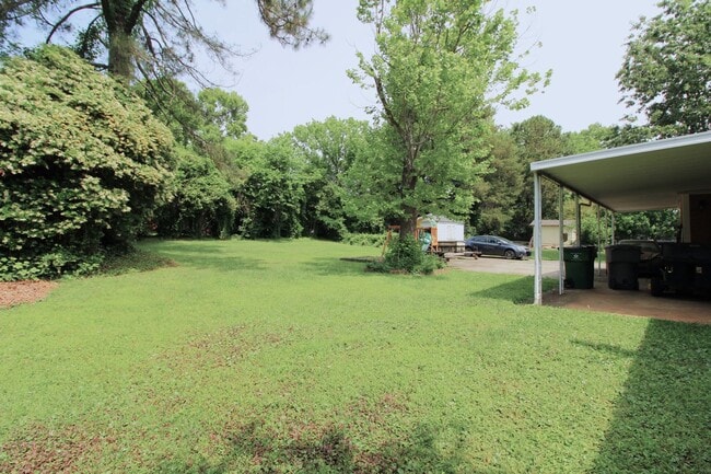 Building Photo - (Coming Soon) 3 Bedroom Brick Ranch in Idl...