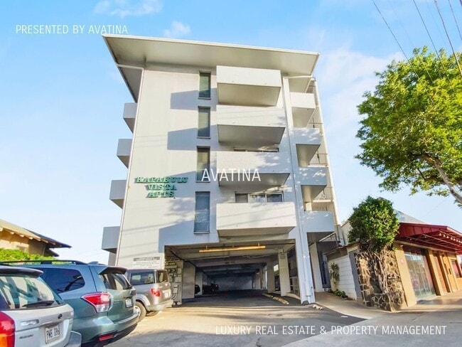 Building Photo - 837 Kapahulu Ave