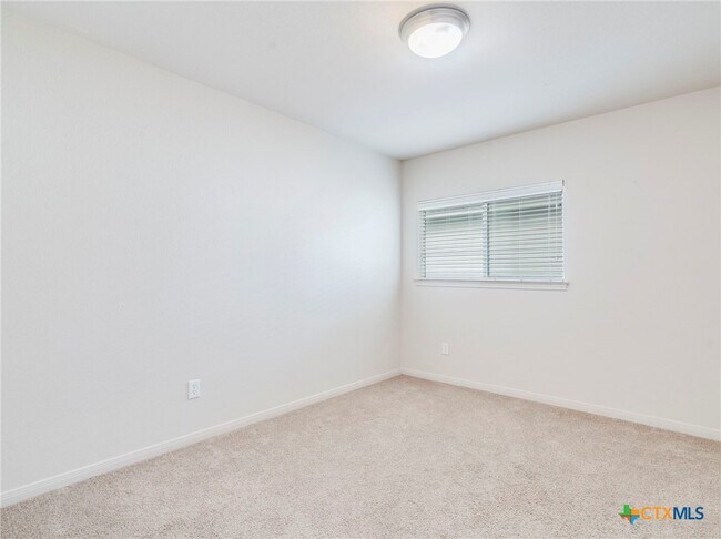 Primary Photo - 209 Buckingham Dr