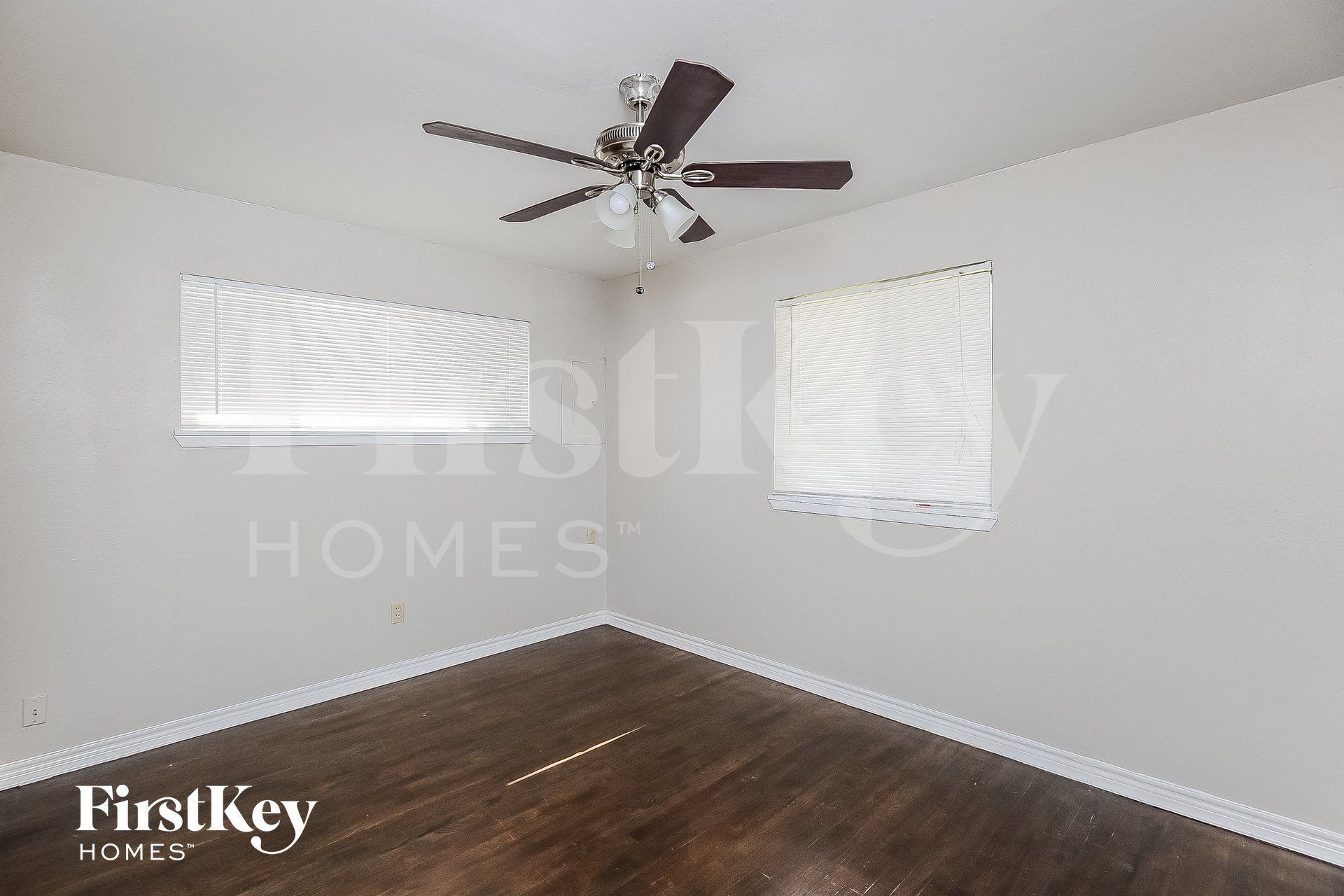 Building Photo - 1029 Usher St