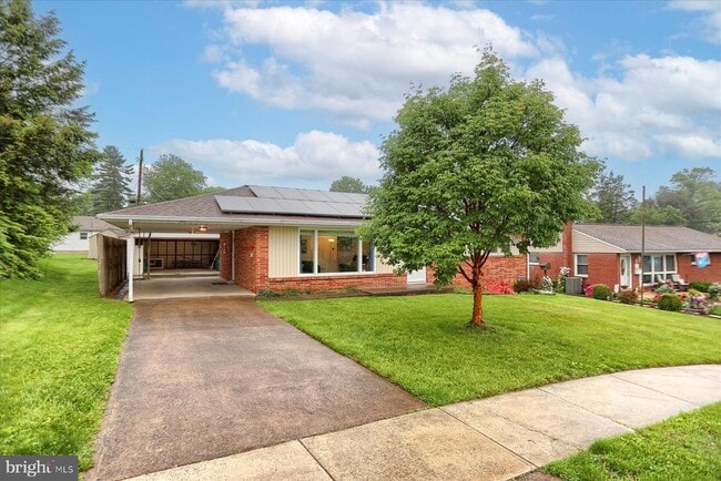 Building Photo - 83 Hillside Cir