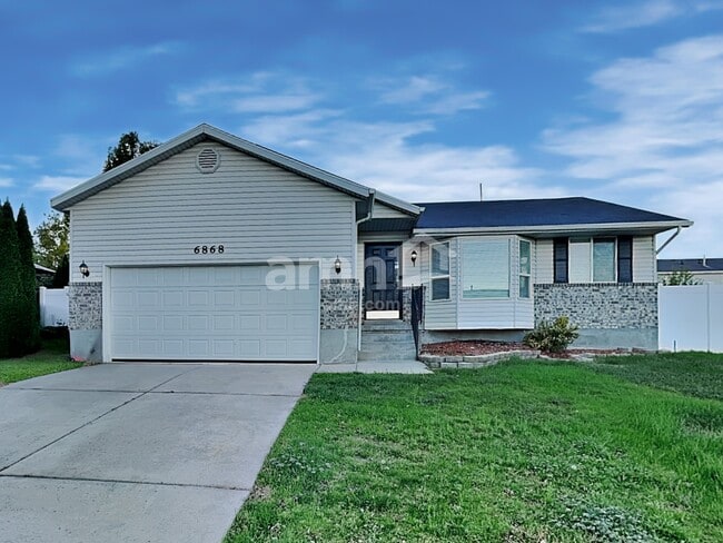 Building Photo - 6868 Jackling Way