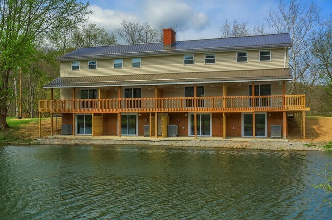 Building Photo - 153 Kathleen Dr
