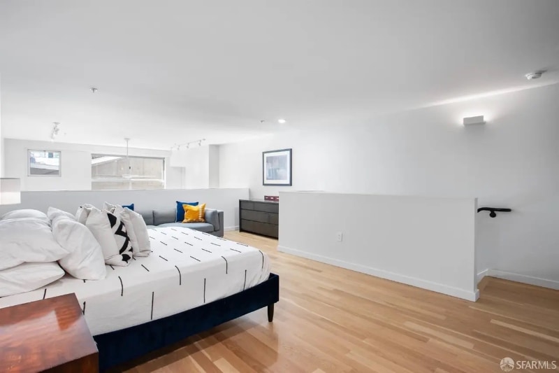 Building Photo - 2412 Harrison St