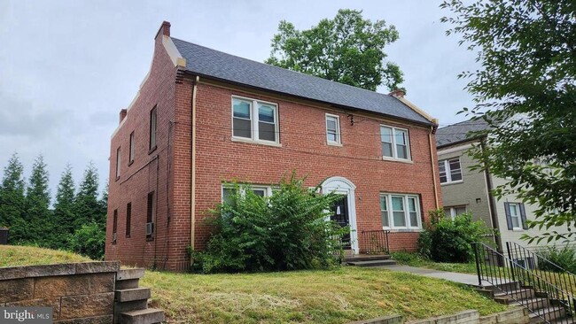 Primary Photo - 4515 Avondale St