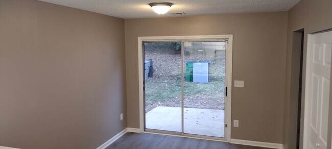 Building Photo - 1623 Dendy Ln