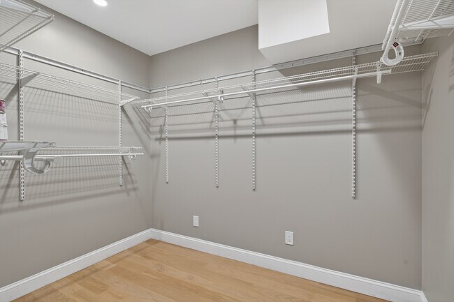 Building Photo - 17 Allston St