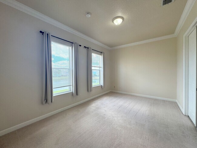 Building Photo - 7750 Linkside Loop