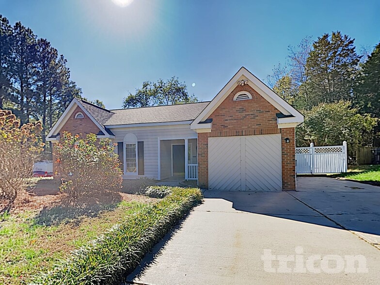 Building Photo - 8701 Brookstead Dr