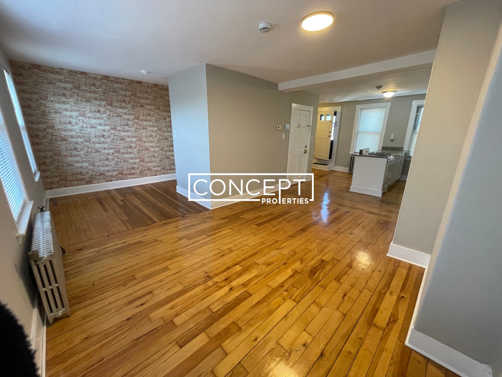 Building Photo - 39 Beacon St