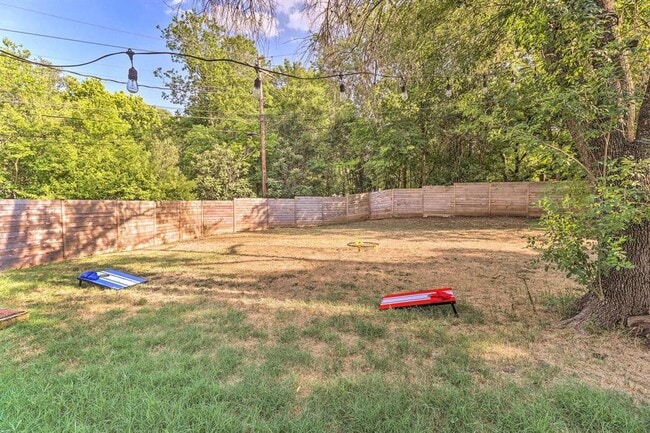 Building Photo - 411 Ramble Ln
