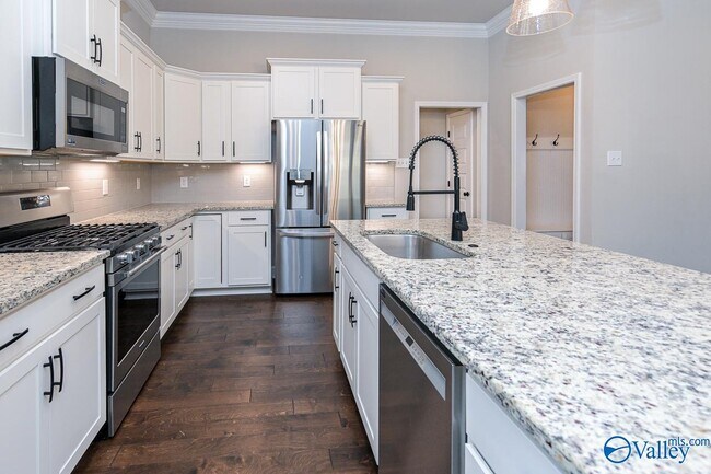Building Photo - 9029 Mountain Preserve Blvd SE