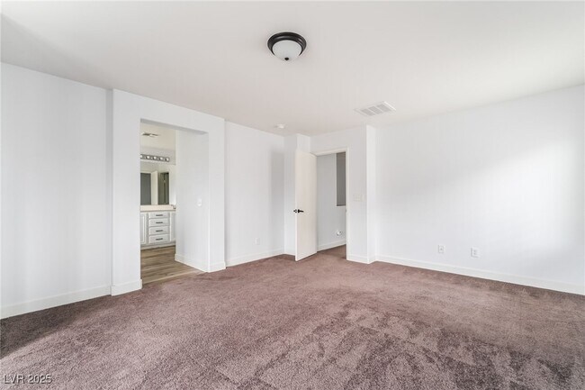 Building Photo - 268 Bella Matese Ave