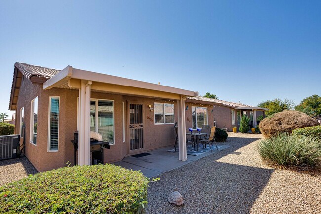 Building Photo - 1452 E Torrey Pines Ln