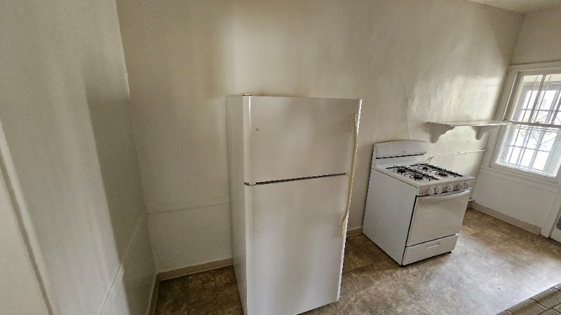 Building Photo - 367 N Ogden Dr