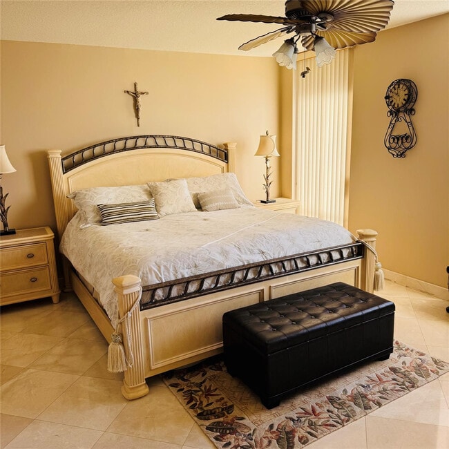 Building Photo - 2001 N Ocean Blvd