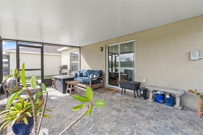 Building Photo - 17110 White Mangrove Dr