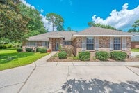 Building Photo - 1402 Ernest Hemingway Dr
