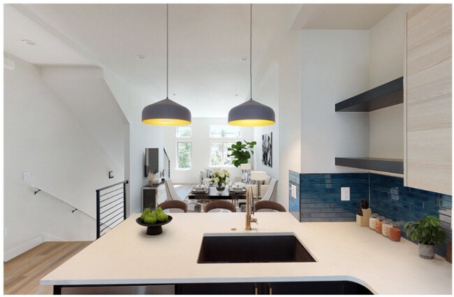 Building Photo - 2578 S Delaware St