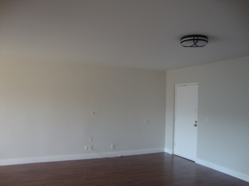 Building Photo - 665 Enfield St