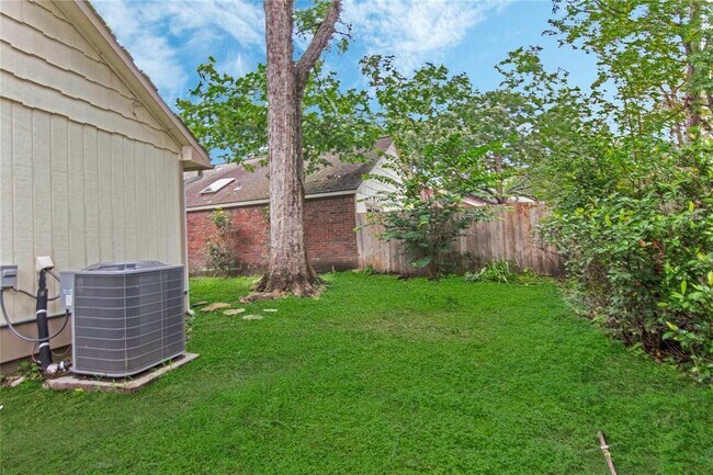 Building Photo - 3435 Beech Point Dr