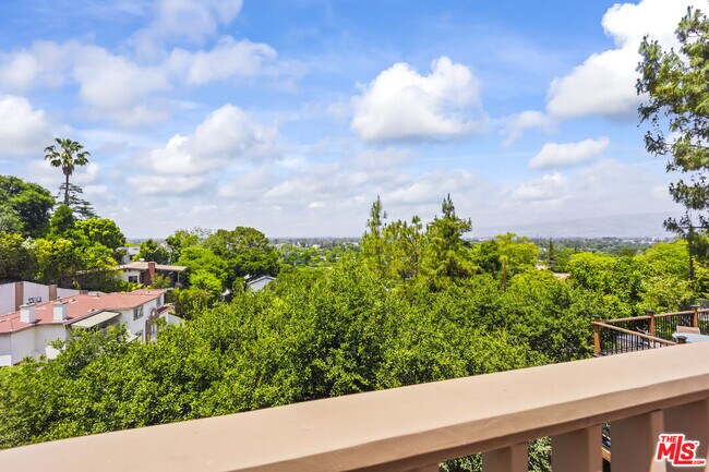 Building Photo - 11621 Sunshine Terrace