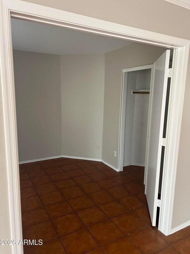 Building Photo - 8133 W Magnolia St