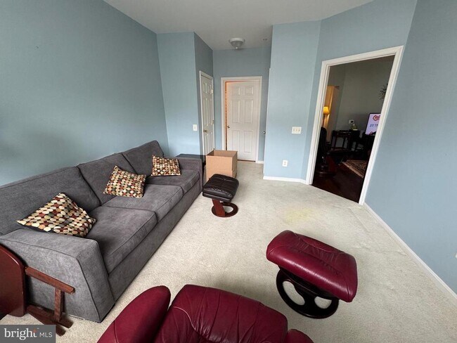 Building Photo - 2604 Chapel Lake Dr