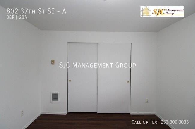 Building Photo - 802 37th St SE