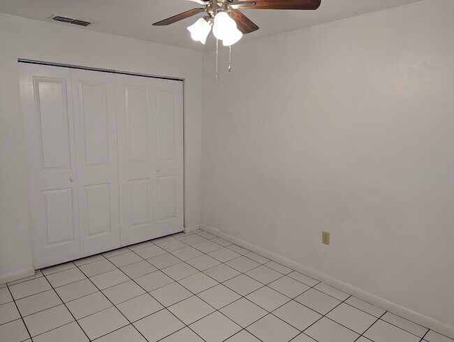 Building Photo - 3600 SW 23rd St